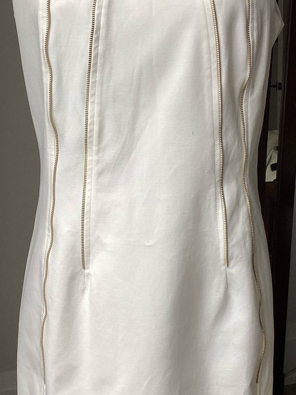 White Sleeveless Shift Dress with Gold Trim..size 10.